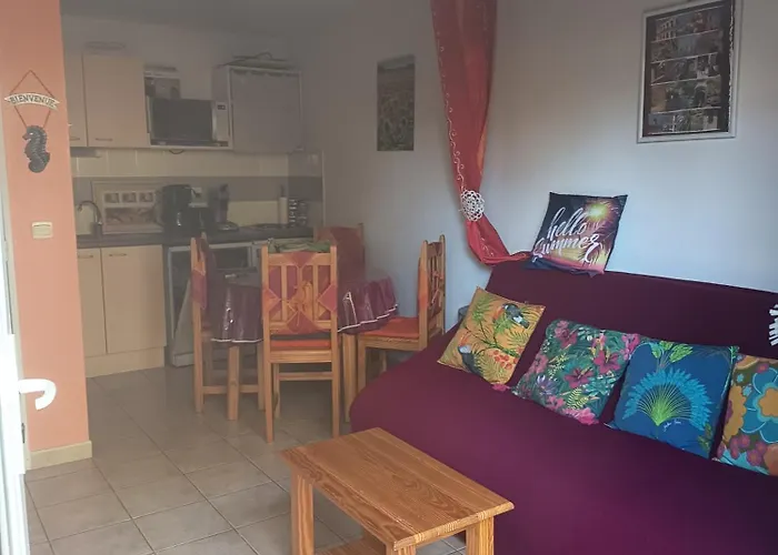 Maison Blanche بيت للعطل